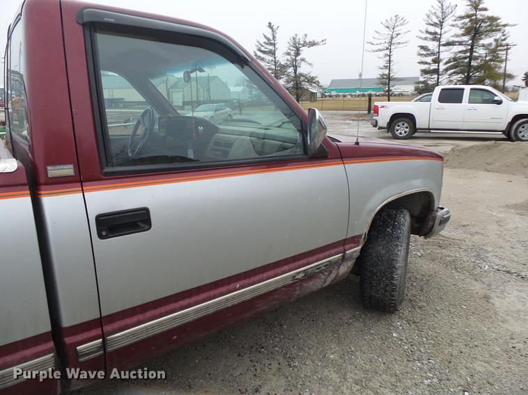 image for item DB7265 1989 Chevrolet C1500 pickup truck