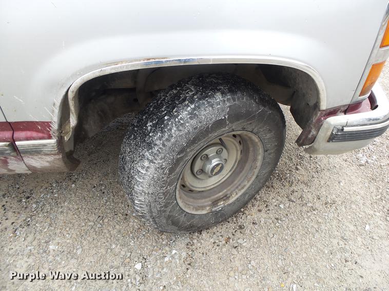 image for item DB7265 1989 Chevrolet C1500 pickup truck