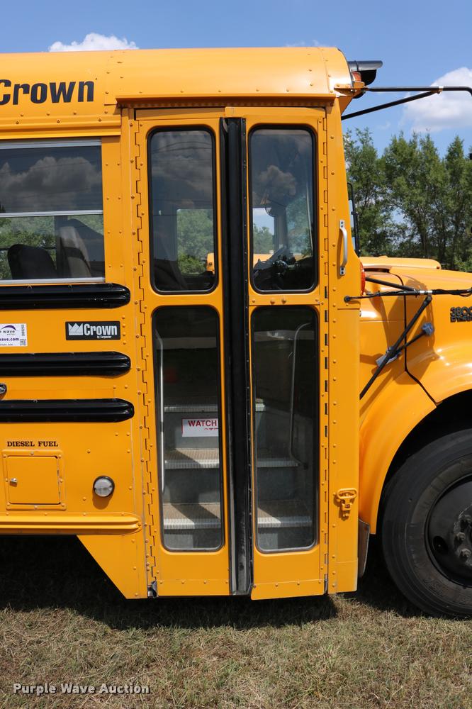 image for item DB9293 1997 International 3800 bus