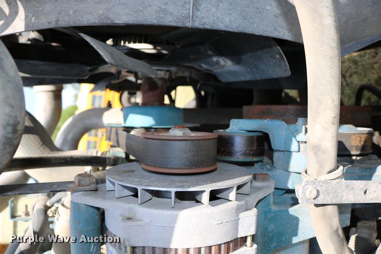 image for item DB9293 1997 International 3800 bus