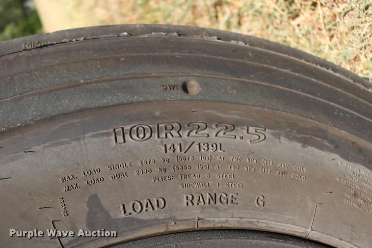 image for item DB9293 1997 International 3800 bus