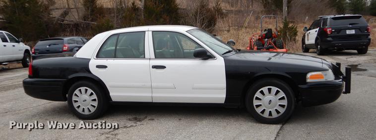 image for item DC0355 2006 Ford Crown Victoria Police Interceptor