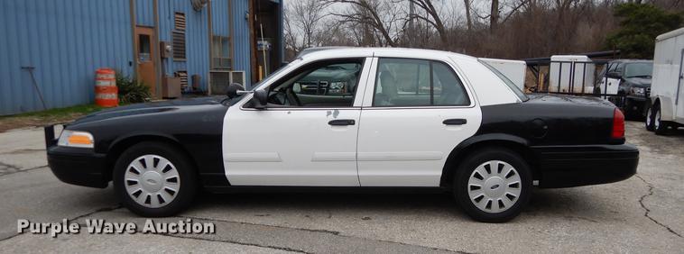 image for item DC0355 2006 Ford Crown Victoria Police Interceptor