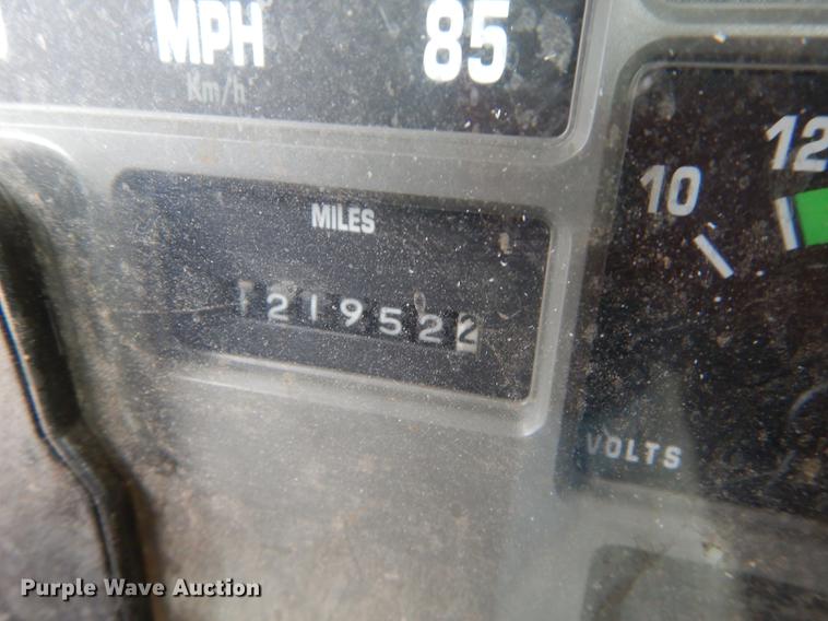 image for item DC0358 2002 International 4700 bucket truck