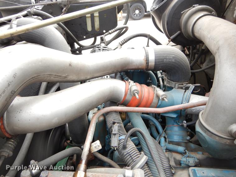 image for item DC0358 2002 International 4700 bucket truck