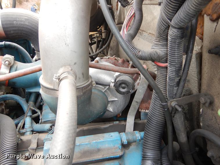 image for item DC0358 2002 International 4700 bucket truck