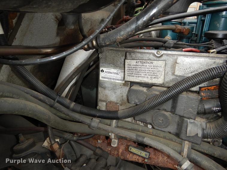 image for item DC0358 2002 International 4700 bucket truck