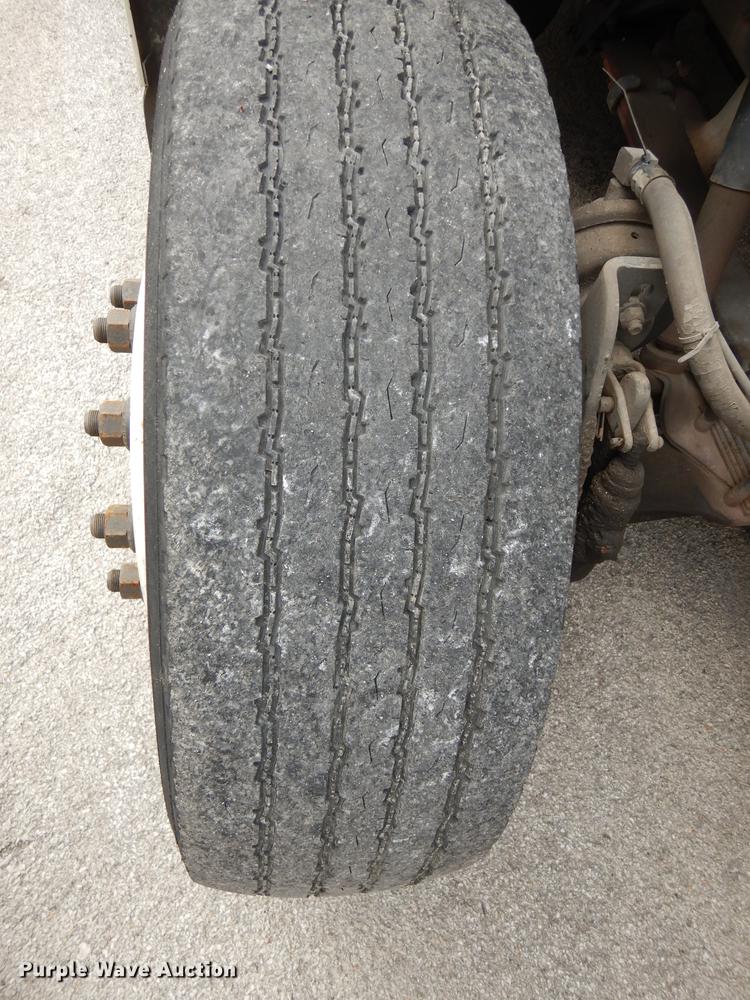 image for item DC0358 2002 International 4700 bucket truck