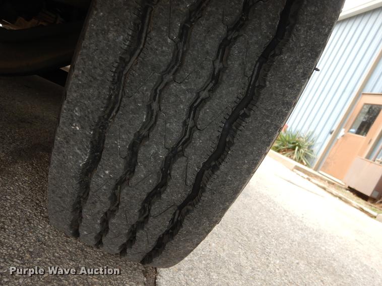 image for item DC0358 2002 International 4700 bucket truck