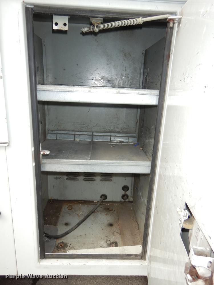 image for item DC0358 2002 International 4700 bucket truck