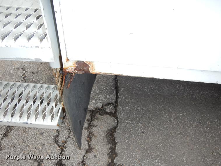 image for item DC0358 2002 International 4700 bucket truck