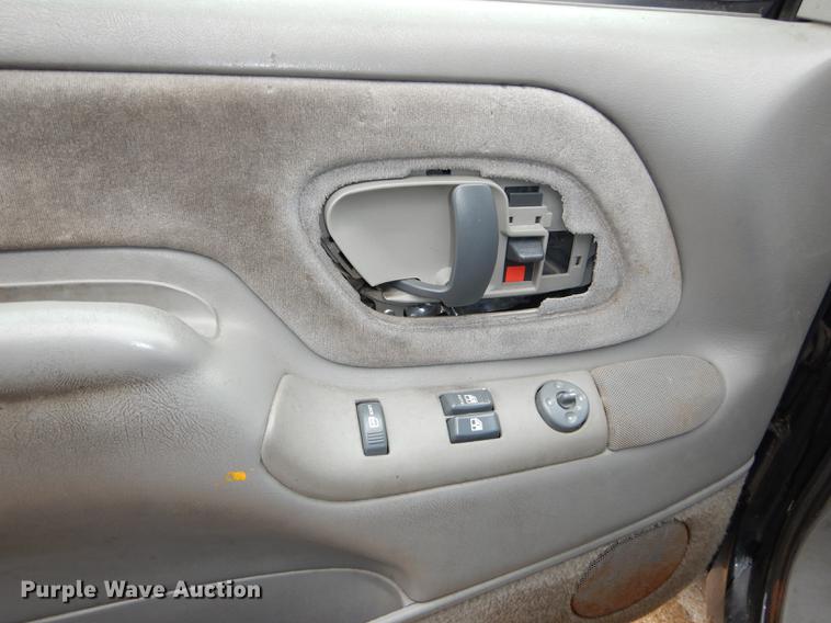 image for item DC0373 1998 Chevrolet Silverado 1500 Z71 Ext. Cab pickup truck