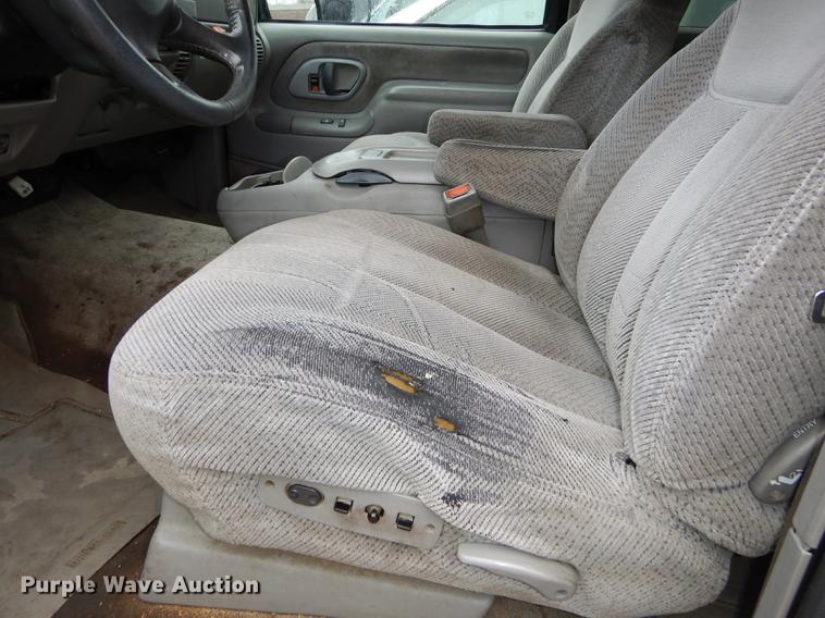 image for item DC0373 1998 Chevrolet Silverado 1500 Z71 Ext. Cab pickup truck