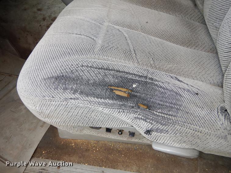 image for item DC0373 1998 Chevrolet Silverado 1500 Z71 Ext. Cab pickup truck