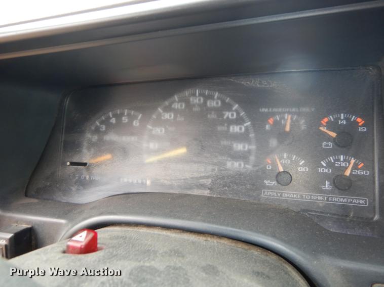 image for item DC0373 1998 Chevrolet Silverado 1500 Z71 Ext. Cab pickup truck