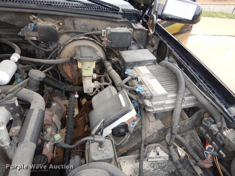 image for item DC0373 1998 Chevrolet Silverado 1500 Z71 Ext. Cab pickup truck