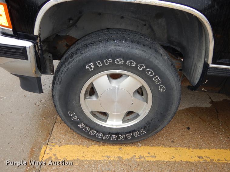 image for item DC0373 1998 Chevrolet Silverado 1500 Z71 Ext. Cab pickup truck