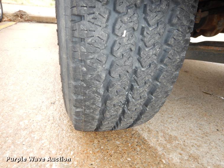 image for item DC0373 1998 Chevrolet Silverado 1500 Z71 Ext. Cab pickup truck