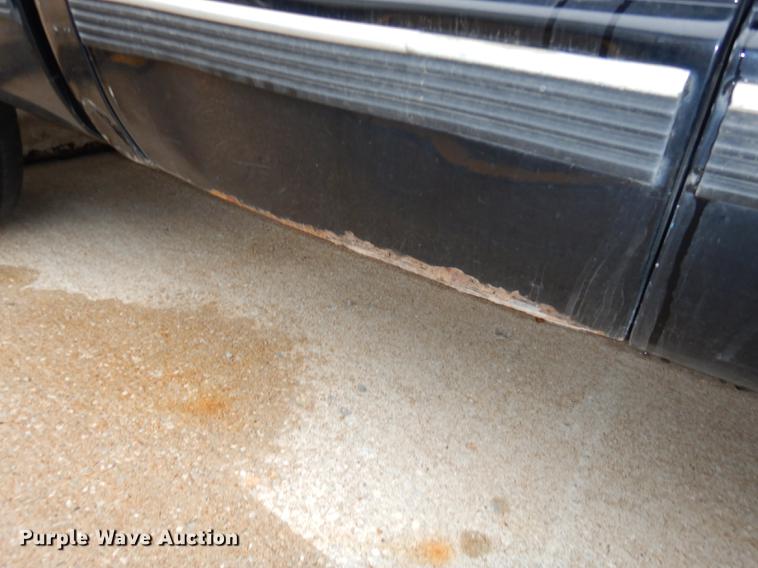 image for item DC0373 1998 Chevrolet Silverado 1500 Z71 Ext. Cab pickup truck