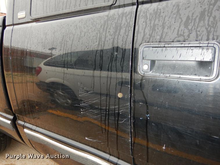 image for item DC0373 1998 Chevrolet Silverado 1500 Z71 Ext. Cab pickup truck