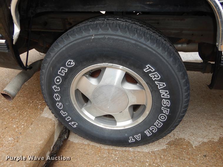 image for item DC0373 1998 Chevrolet Silverado 1500 Z71 Ext. Cab pickup truck