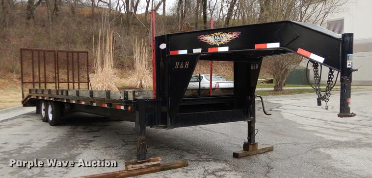 image for item DC0381 2006 H&H equipment trailer