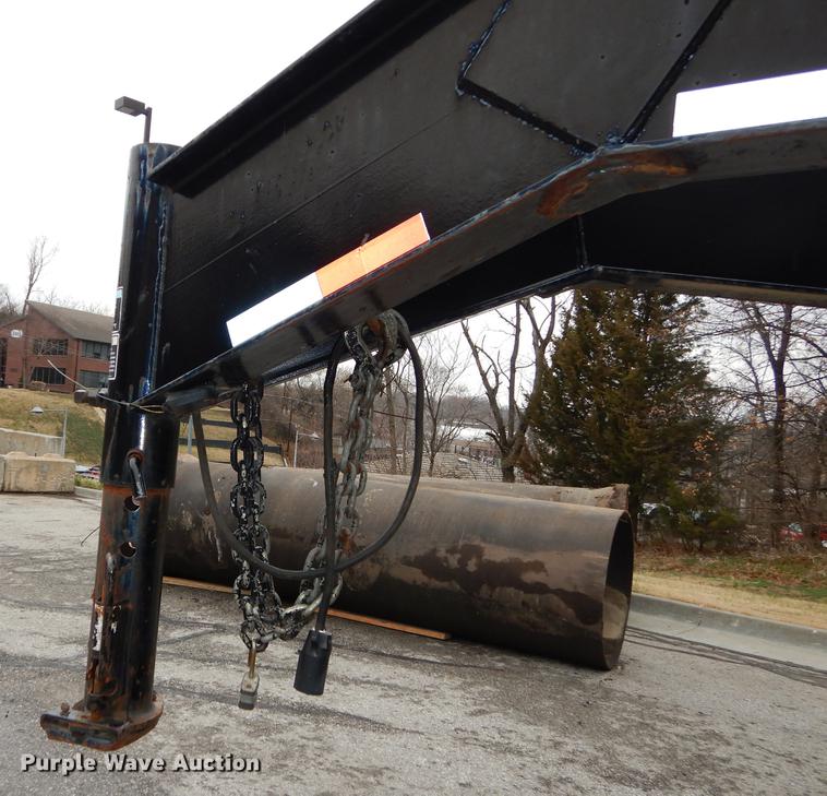 image for item DC0381 2006 H&H equipment trailer