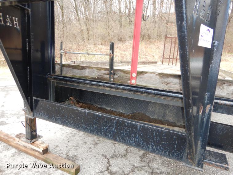 image for item DC0381 2006 H&H equipment trailer