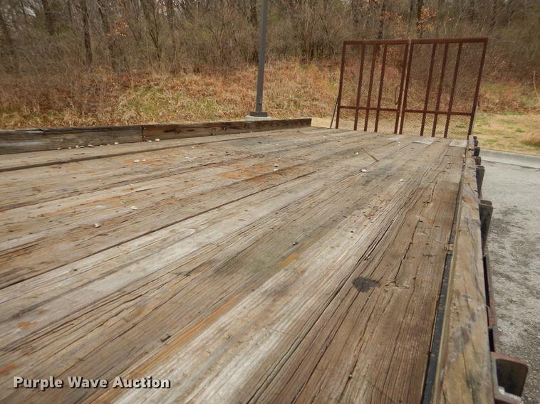 image for item DC0381 2006 H&H equipment trailer