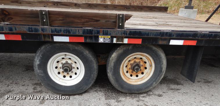 image for item DC0381 2006 H&H equipment trailer