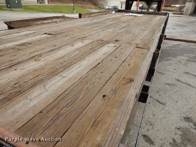 image for item DC0381 2006 H&H equipment trailer