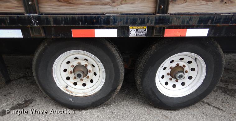 image for item DC0381 2006 H&H equipment trailer