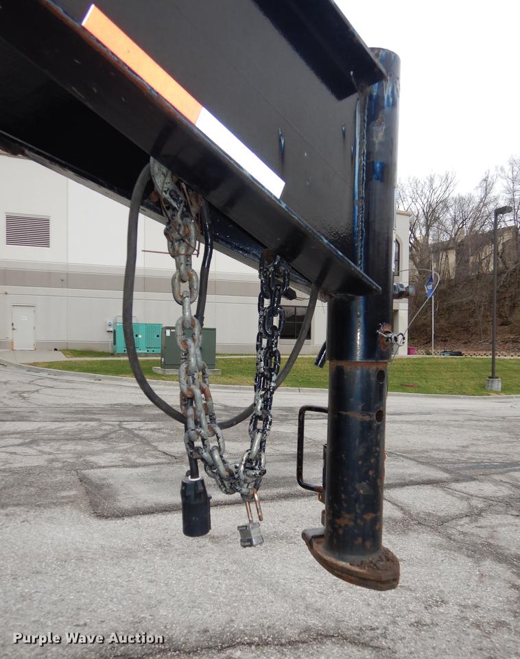 image for item DC0381 2006 H&H equipment trailer