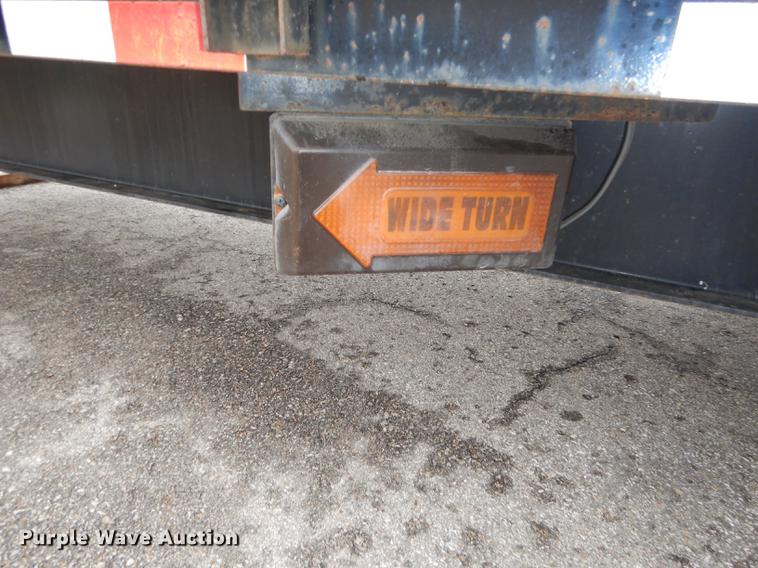 image for item DC0381 2006 H&H equipment trailer