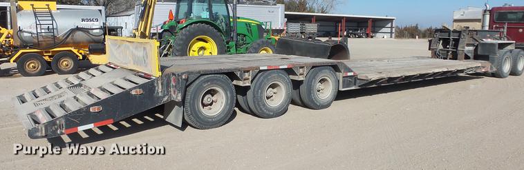 image for item DC0700 1982 Fruehauf lowboy equipment trailer