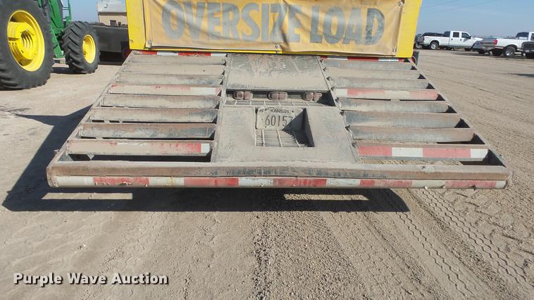 image for item DC0700 1982 Fruehauf lowboy equipment trailer