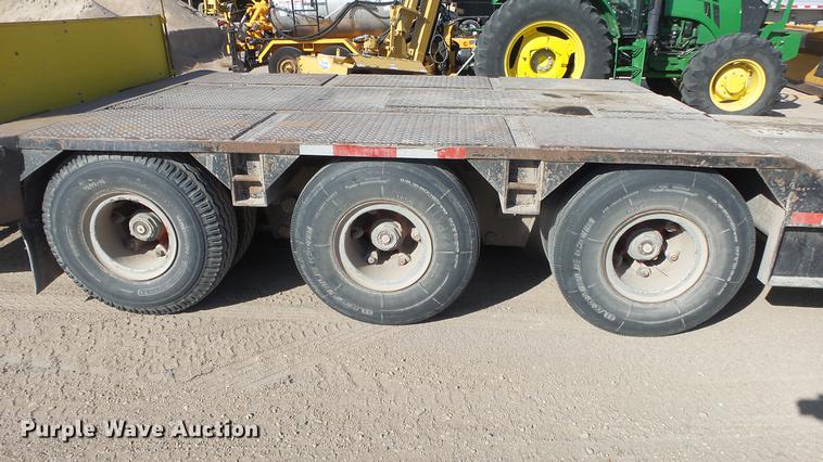 image for item DC0700 1982 Fruehauf lowboy equipment trailer