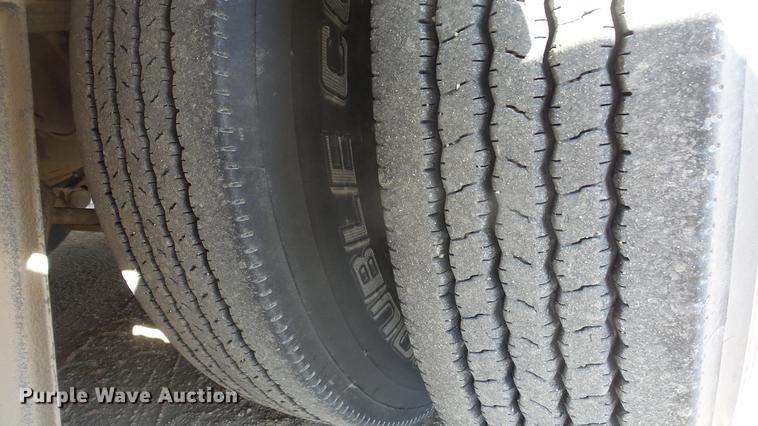 image for item DC0700 1982 Fruehauf lowboy equipment trailer