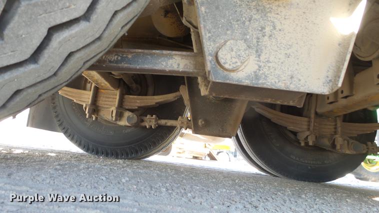 image for item DC0700 1982 Fruehauf lowboy equipment trailer