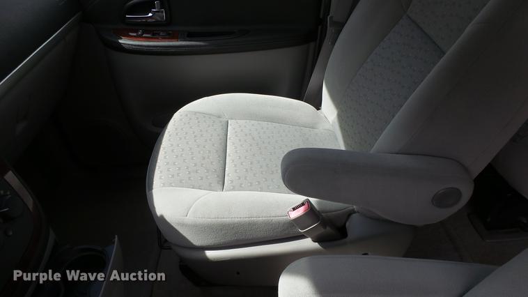 image for item DC0742 2008 Chevrolet Uplander van