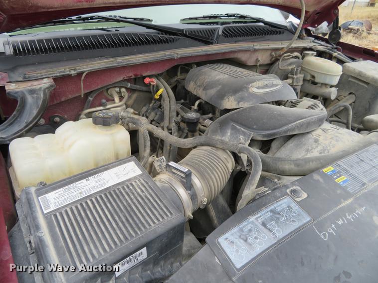 image for item DC0901 2004 Chevrolet Silverado 1500 Crew Cab pickup truck