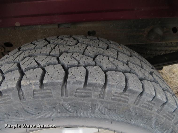 image for item DC0901 2004 Chevrolet Silverado 1500 Crew Cab pickup truck