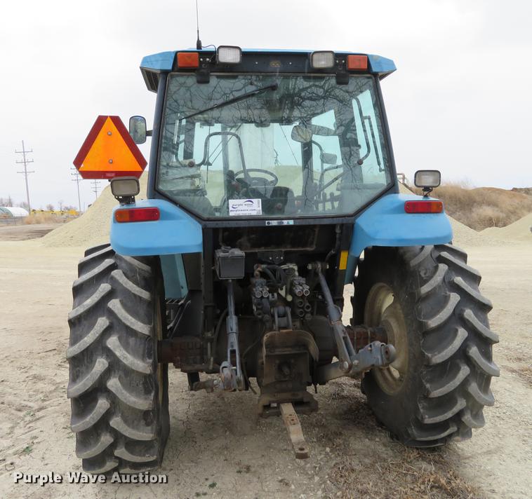 image for item DC0902 2000 New Holland TS110 MFWD tractor