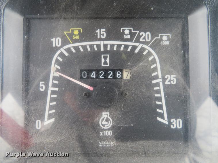 image for item DC0902 2000 New Holland TS110 MFWD tractor