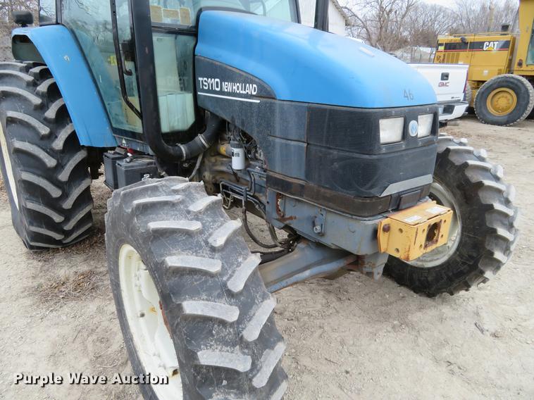 image for item DC0902 2000 New Holland TS110 MFWD tractor
