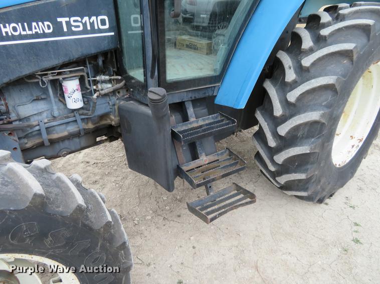 image for item DC0902 2000 New Holland TS110 MFWD tractor