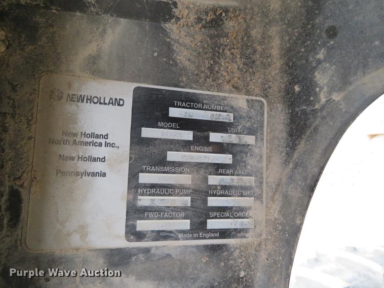 image for item DC0902 2000 New Holland TS110 MFWD tractor