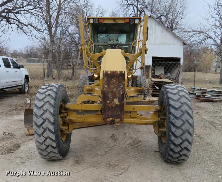 image for item DC0903 2002 Caterpillar 120H motor grader