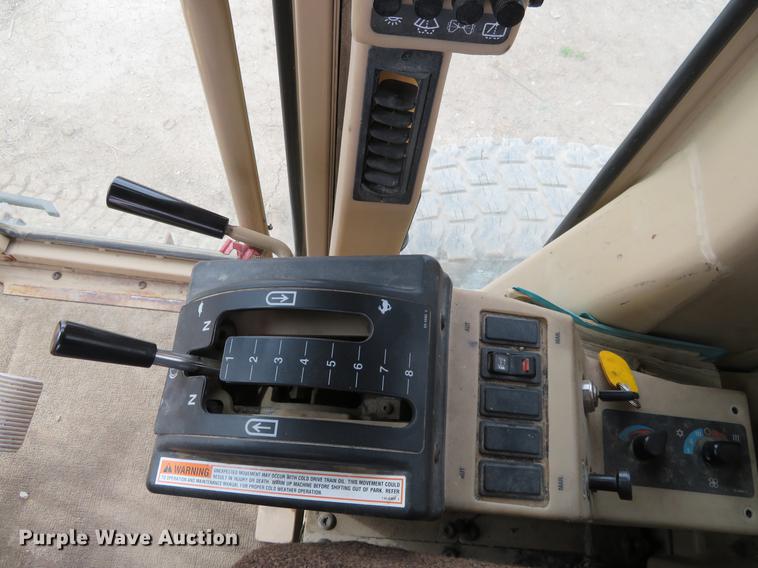 image for item DC0903 2002 Caterpillar 120H motor grader