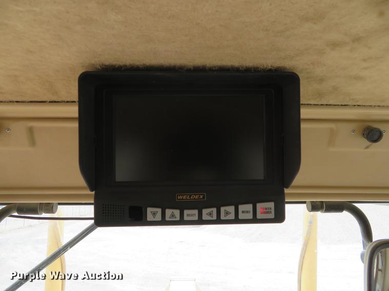 image for item DC0903 2002 Caterpillar 120H motor grader